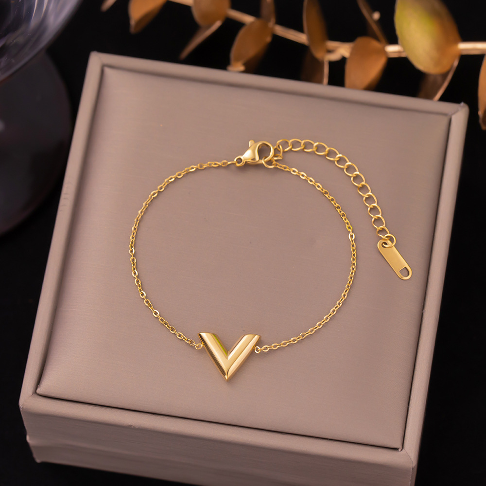 Best Non-Tarnish Gold Jewelry for Beach Weddings 2026
