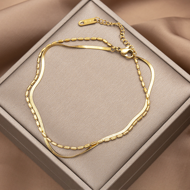 Minimalist Jewelry for Creative Professionals (2026)