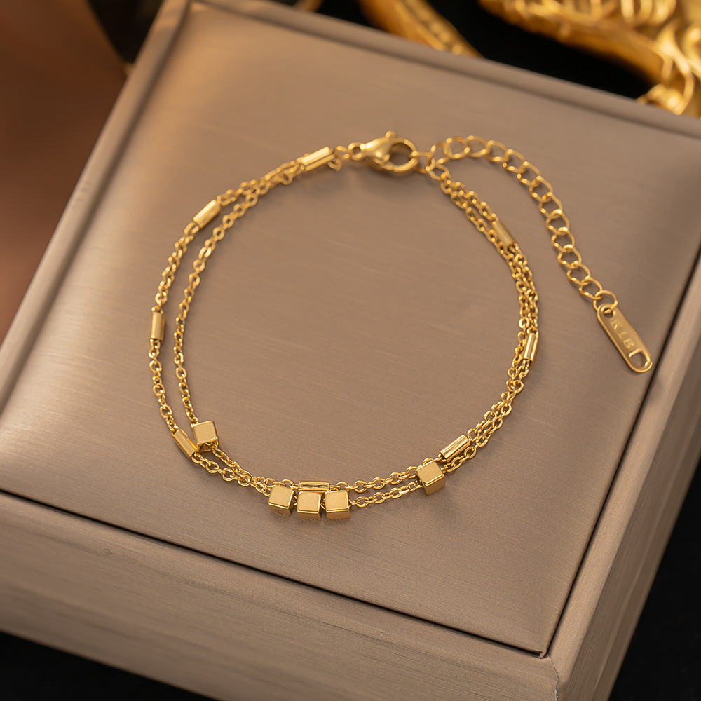 Best Non-Tarnish Jewelry for Humid Tropical Travel in 2026