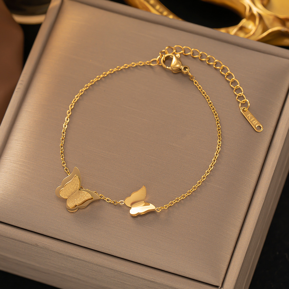 Gold Vermeil vs. Solid Gold Jewelry: 2026 Comparison
