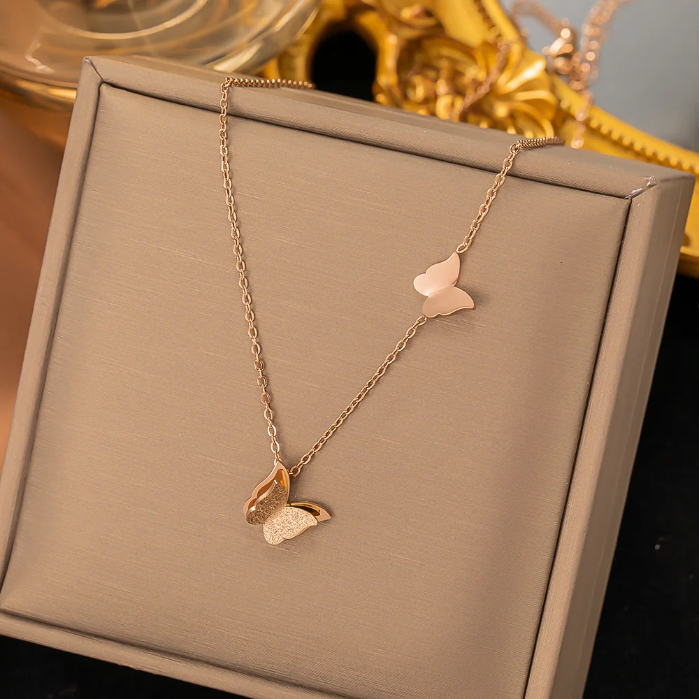 Best Jewelry for Hot and Humid Climates That Won’t Tarnish in 2026