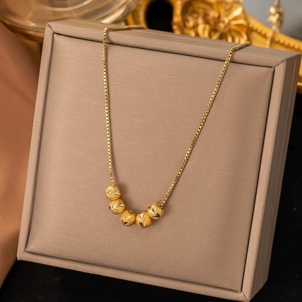 Classic Jewelry Pieces That Endure in 2026