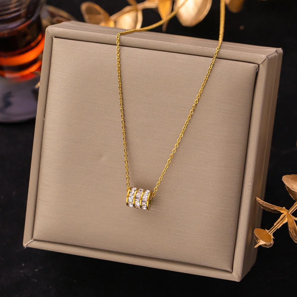 Handmade vs. Mass-Produced Jewelry: Which Is Better in 2026?