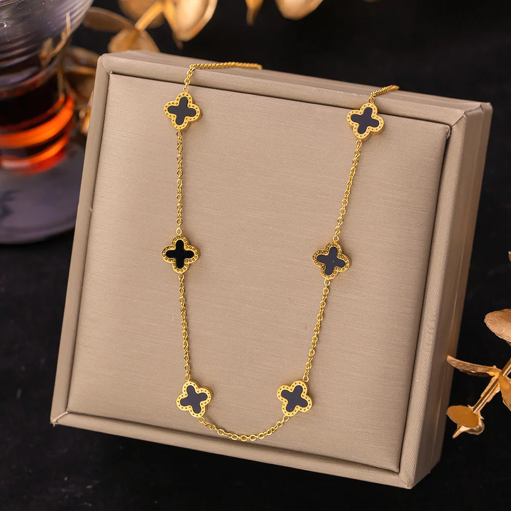 Minimalist vs. Statement Jewelry: Which to Choose in 2026