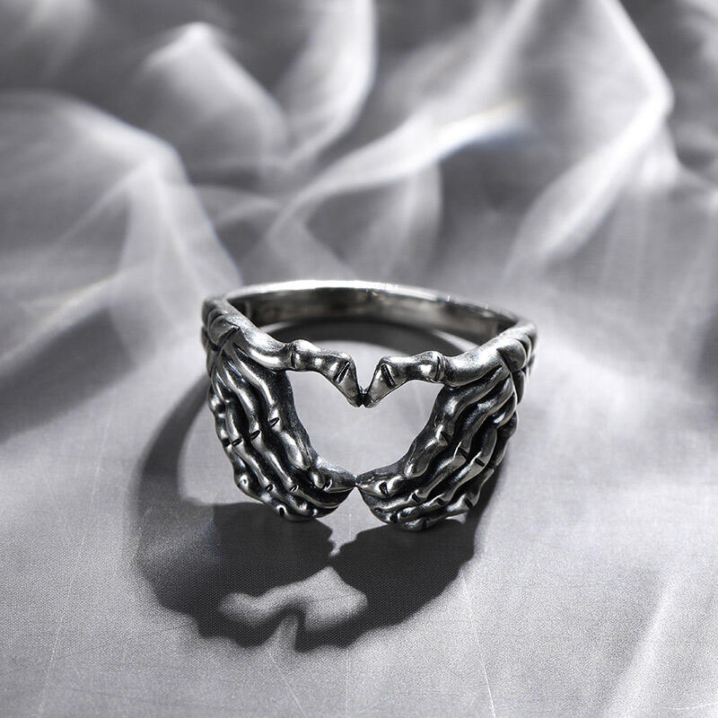 Et maison "Loyalty and Love" Claddagh Sterling Silver Men's Ring