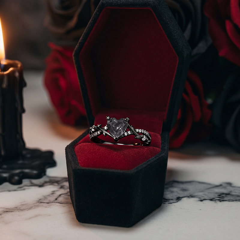 Et maison Gothic Twist Heart Black Rutilated Quartz Promise Ring