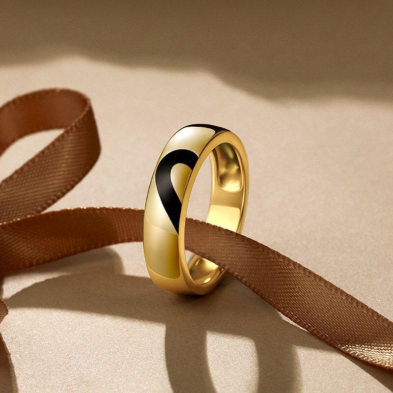 Et maison Heart Inspired Yellow Gold Men's Wedding Band