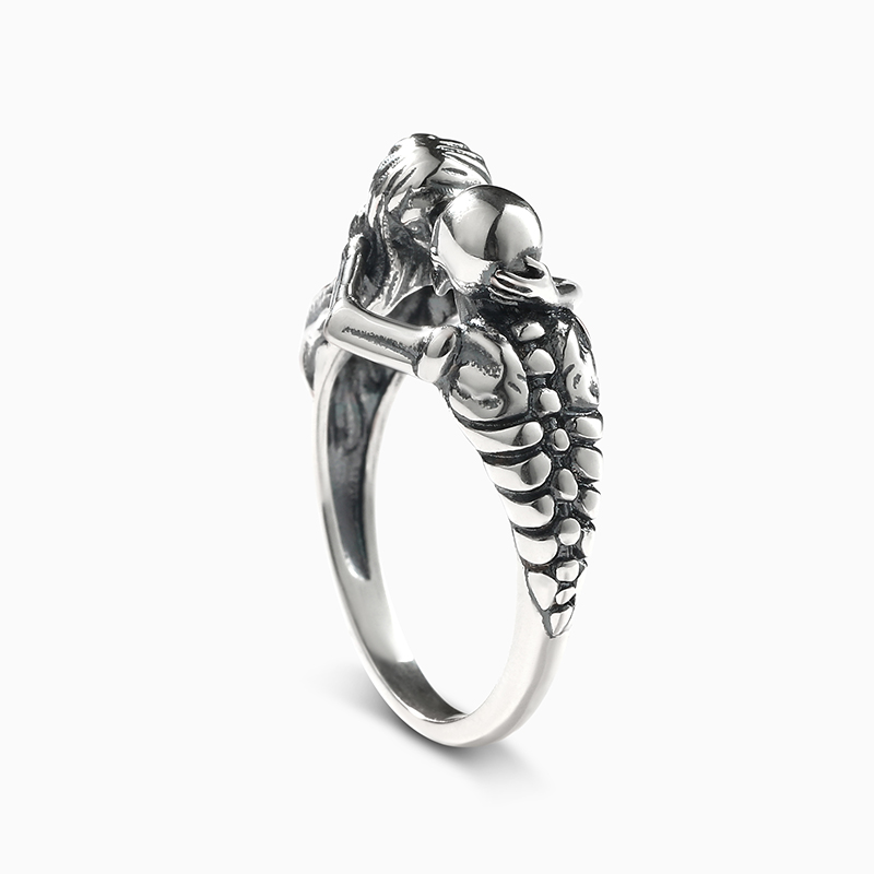 Et maison "Kiss of Death" Skull Sterling Silver Ring