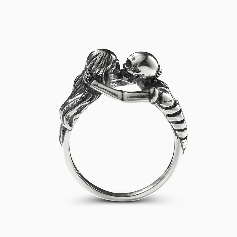 Et maison "Kiss of Death" Skull Sterling Silver Ring
