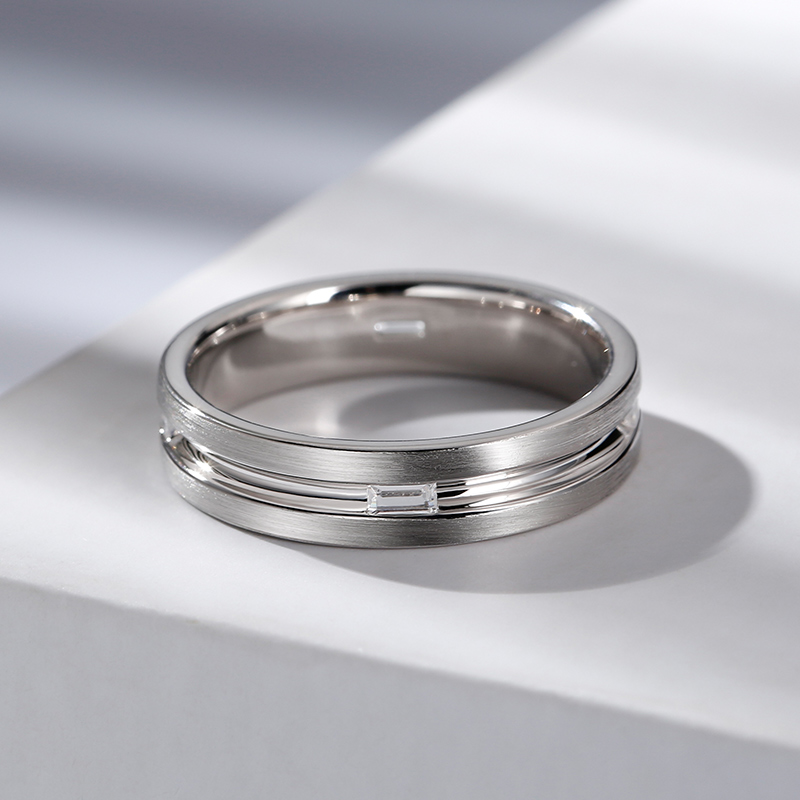 Et maison 10K/14K/18K Gold Platinum Emerald Cut Men's Band