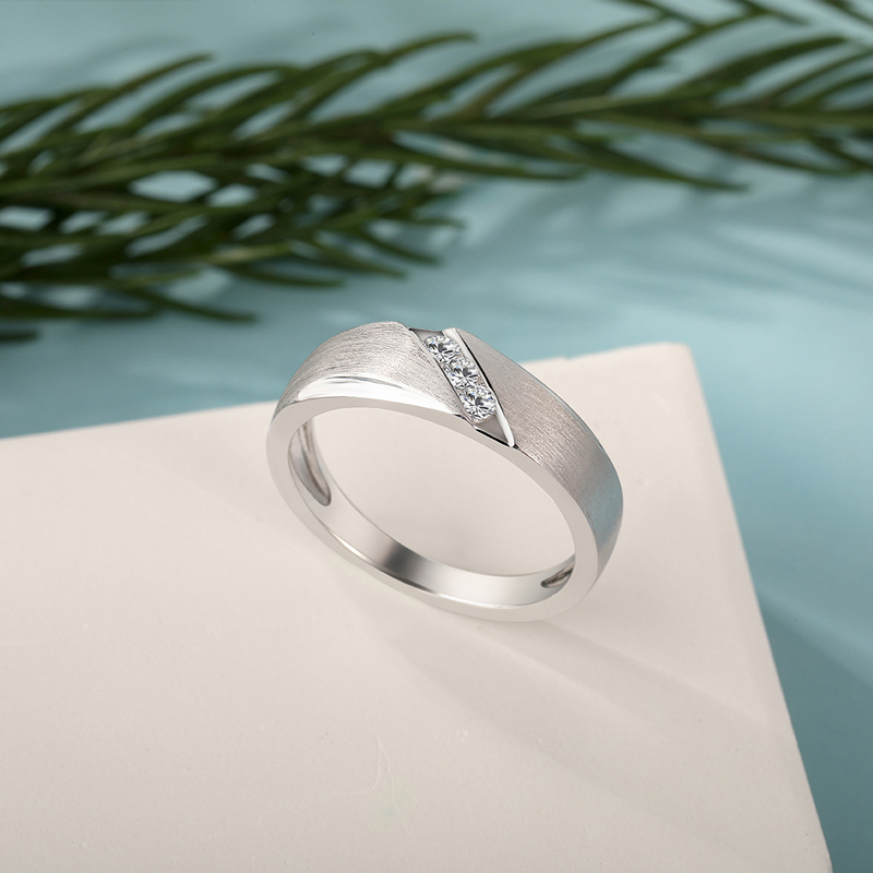 Et maison Classic Diagonal Custom Men's Wedding Band