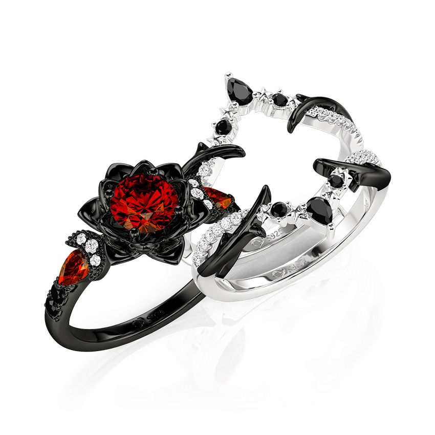Et maison Sacred Lotus Ring Set with Moon Star Motifs in Black