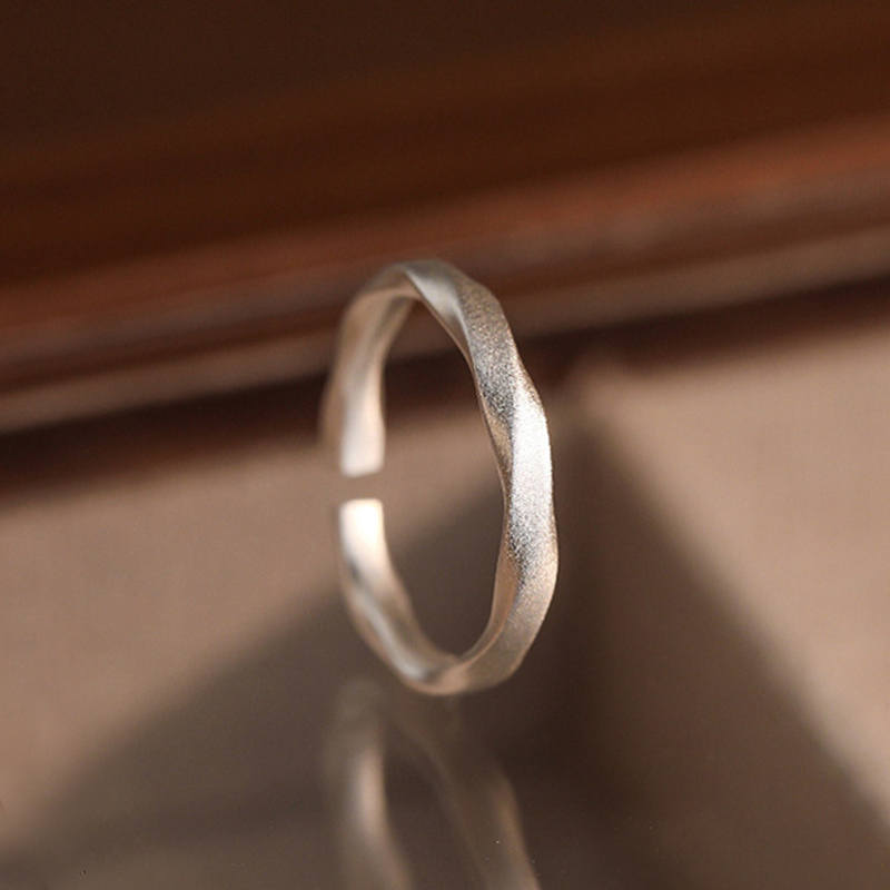 Et maison Twist Texture Matte Sterling Silver Adjustable Men's Band