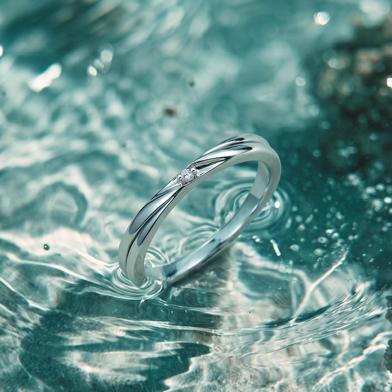 Et maison Men's Wave Wedding Band with Single Stone Accent