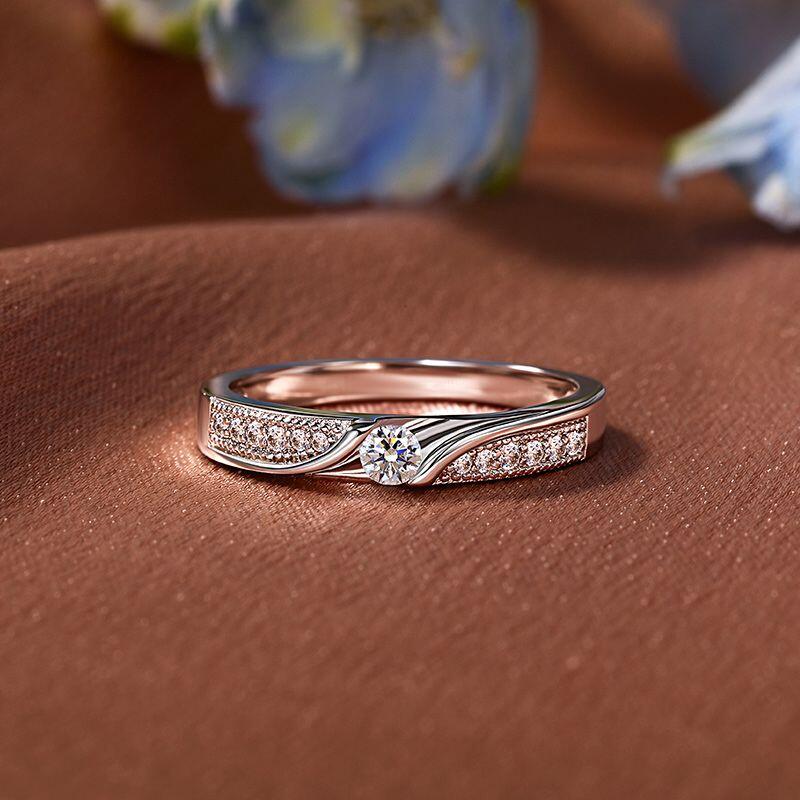 Et maison Classic Round Cut Bypass Pavé Engagement Ring