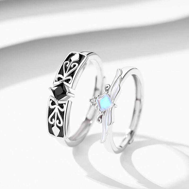 Et maison Cool Black Knight Adjustable Men Ring Sterling Silver