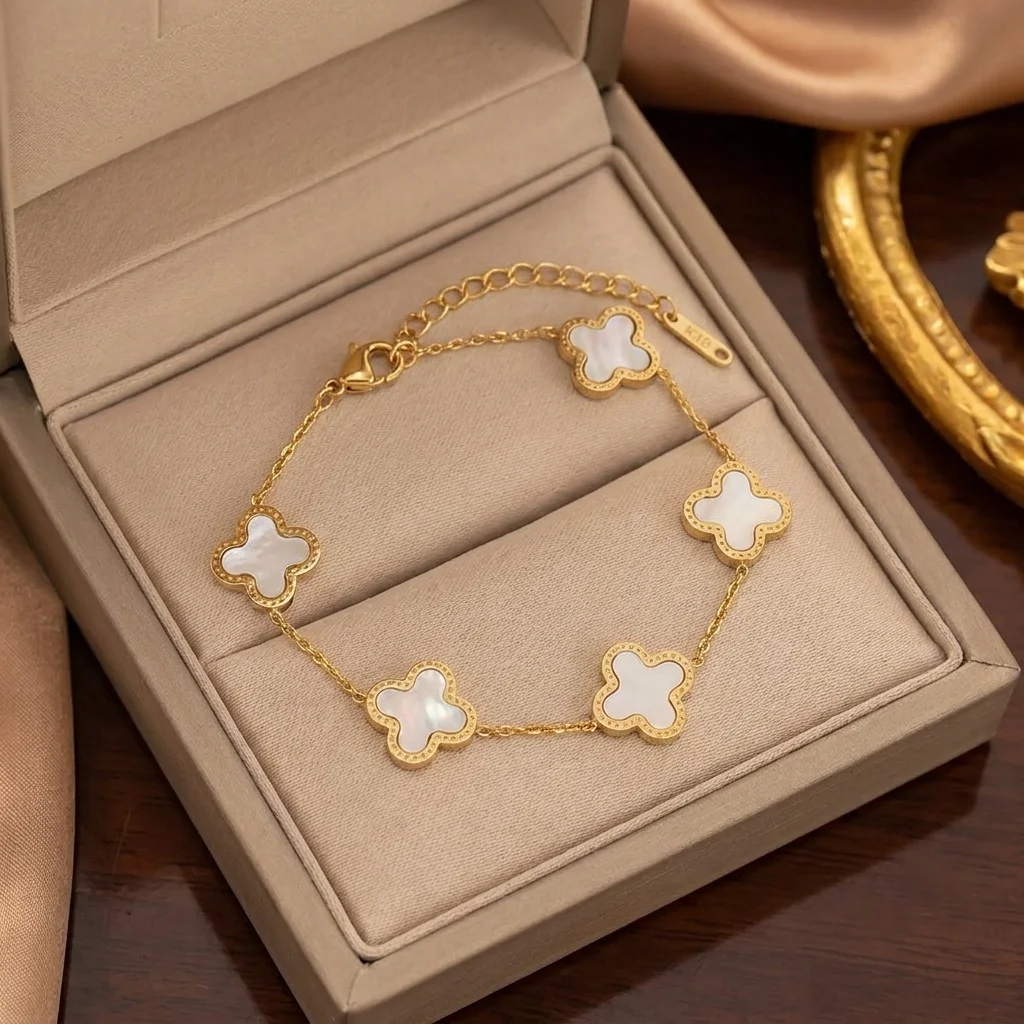 Weißes vierblättriges Kleeblatt goldenes vielseitiges Ins-Stil-Mode-Handaccessoire